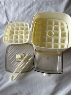 Multi-Compartment Cream Egg & Food Storage Organizer